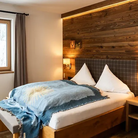 Stoanmandl Wohlfuehlappartements ניוסטיפט אים סטובאיטל